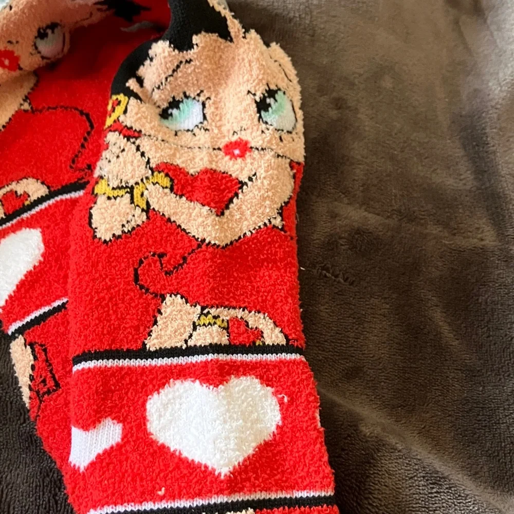 Betty Boop Red and White Crew Socks and Fuzzy Socks Set‎ Novelty Classic Retro
